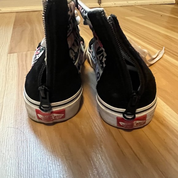 Adorable leopard flower VANS with heel zip, size 3.0 big kids - Picture 4 of 4